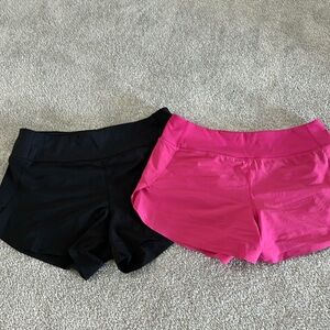 Athleta Run with it short size small 3.5” inseam